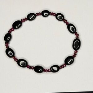 Garnet and black onyx bracelet handmade stretchy